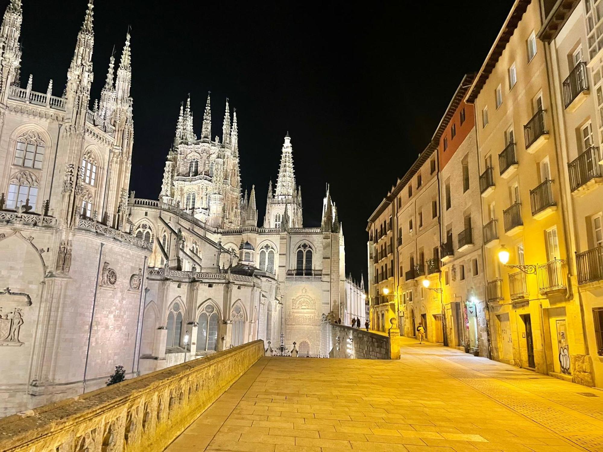 Tocando La Catedral By Exclusive Burgos Apartments 外观 照片